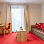 Greti - Alpine Boutique Mit Alpentherme Eintritt, Reichhaltigem Fruehstueck, Sauna