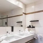 Hotel Greti - Alpine Boutique Mit Alpentherme Eintritt, Reichhaltigem Fruehstueck, Sauna