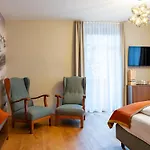 Greti - Alpine Boutique Mit Alpentherme Eintritt, Reichhaltigem Fruehstueck, Sauna Hotel