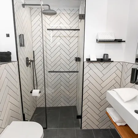 Greti - Alpine Boutique Mit Alpentherme Eintritt, Reichhaltigem Fruehstueck, Sauna Hotel