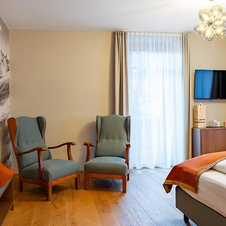 Greti - Alpine Boutique Mit Alpentherme Eintritt, Reichhaltigem Fruehstueck, Sauna ホテル