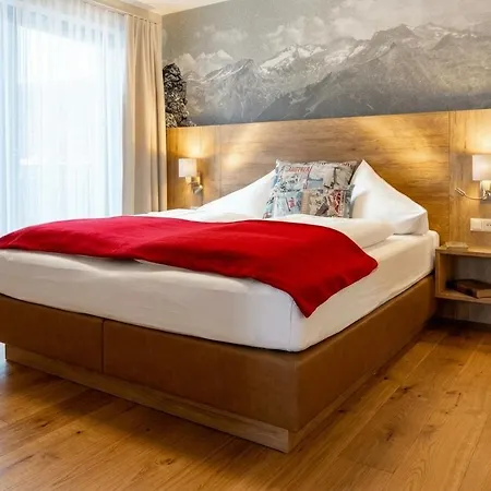 Hotel Greti - Alpine Boutique Mit Alpentherme Eintritt, Reichhaltigem Fruehstueck, Sauna