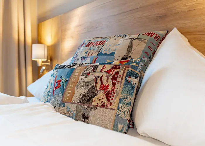 Greti - Dahoam, Nur Feiner - Alpine Boutique Mit Alpentherme Eintritt, Reichhaltigem Fruehstueck, Sauna