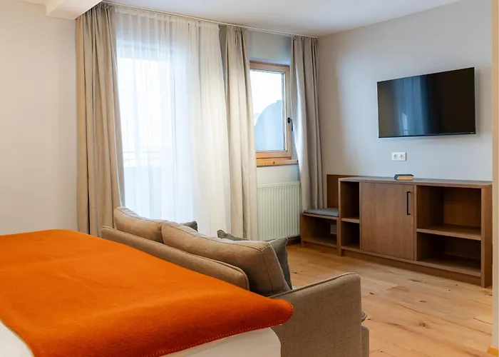 Greti - Dahoam, Nur Feiner - Alpine Boutique Mit Alpentherme Eintritt, Reichhaltigem Fruehstueck, Sauna فندق