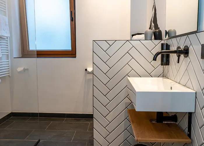 Greti - Dahoam, Nur Feiner - Alpine Boutique Mit Alpentherme Eintritt, Reichhaltigem Fruehstueck, Sauna